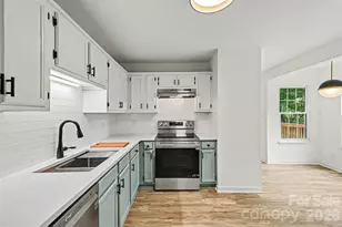 8129 Park Vista Cir, Charlotte, NC 28226 - Photo 27