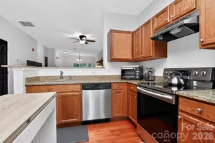 3909 Picasso Court, Charlotte, NC 28205 - Photo 3
