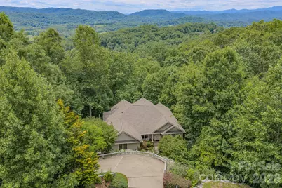 329 Mountain Crest Drive, Hendersonville, NC 28739 - Photo 5