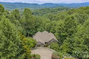 329 Mountain Crest Dr, Hendersonville, NC 28739 - Photo 5