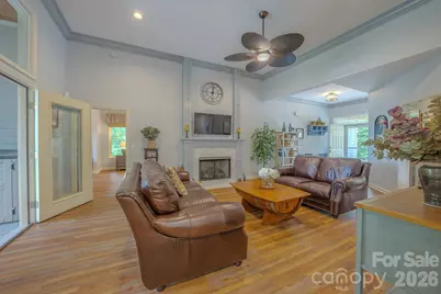329 Mountain Crest Drive, Hendersonville, NC 28739 - Photo 7
