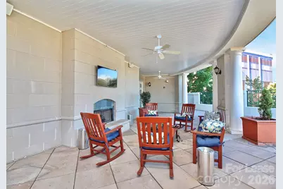 300 W 5th Street, Charlotte, NC 28202 - Photo 19