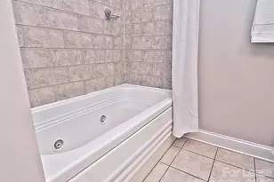 300 W 5th St, Charlotte, NC 28202 - Photo 13