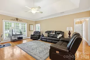 258 Glenwood Dr, Oakboro, NC 28129 - Photo 13