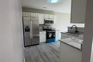 8207 Belmont Stables Dr, Charlotte, NC 28216 - Photo 9