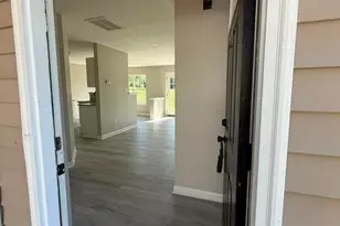 8207 Belmont Stables Dr, Charlotte, NC 28216 - Photo 5