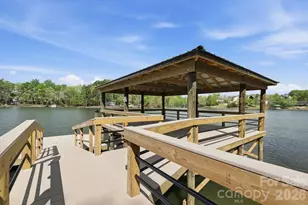 18419 Cv Lndg Rd, Charlotte, NC 28278 - Photo 35