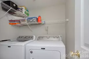 405 W 7th St, Charlotte, NC 28202 - Photo 27