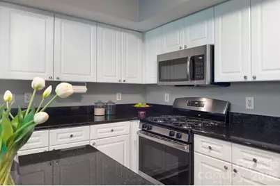 405 W 7th Street #303, Charlotte, NC 28202 - Photo 15