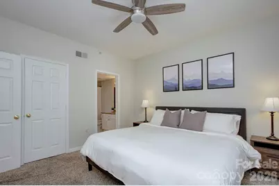405 W 7th Street #303, Charlotte, NC 28202 - Photo 17