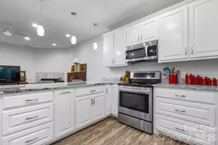 202 Ivy Ct, Morganton, NC 28655 - Photo 13