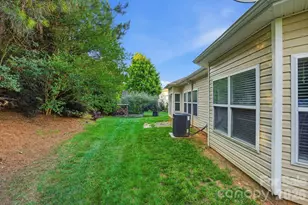 9527 Seamill Rd, Charlotte, NC 28278 - Photo 39