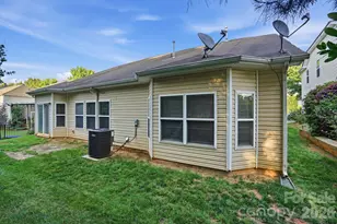9527 Seamill Rd, Charlotte, NC 28278 - Photo 41