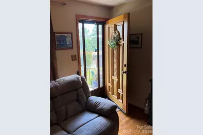 9108 Wilson Heights Avenue, Hildebran, NC 28637 - Photo 11