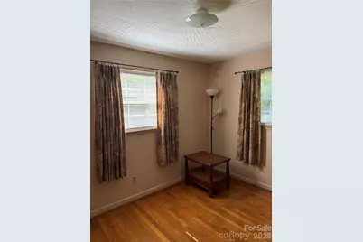9108 Wilson Heights Avenue, Hildebran, NC 28637 - Photo 9