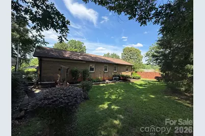 9108 Wilson Heights Avenue, Hildebran, NC 28637 - Photo 9