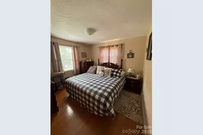 9108 Wilson Heights Avenue, Hildebran, NC 28637 - Photo 7