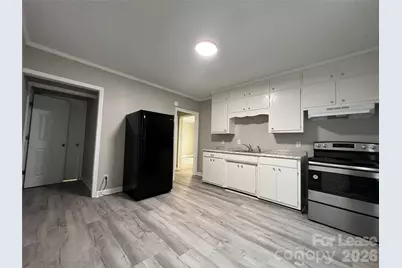 102 Neighborhood Street, Lincolnton, NC 28092 - Photo 3