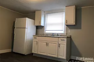 402 N Broad St, Gastonia, NC 28054 - Photo 3