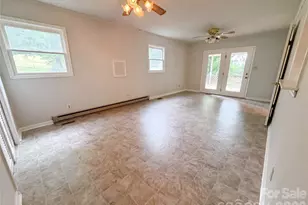 318 Mitchell St, Belmont, NC 28012 - Photo 5