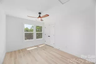 32 Oak Hill Rd, Candler, NC 28715 - Photo 19