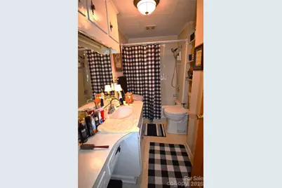 212 Sharon Avenue NW, Lenoir, NC 28645 - Photo 21