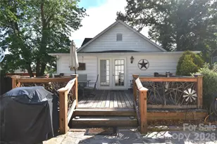 212 Sharon Ave NW, Lenoir, NC 28645 - Photo 5