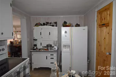 212 Sharon Avenue NW, Lenoir, NC 28645 - Photo 15