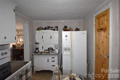 212 Sharon Avenue NW, Lenoir, NC 28645 - Photo 15