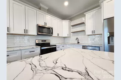 411 W 6th Avenue #A, Gastonia, NC 28052 - Photo 5