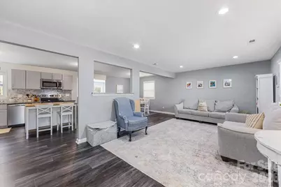 4914 Glenbrier Drive, Charlotte, NC 28212 - Photo 5