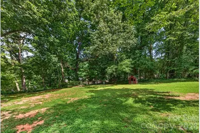 4914 Glenbrier Drive, Charlotte, NC 28212 - Photo 25