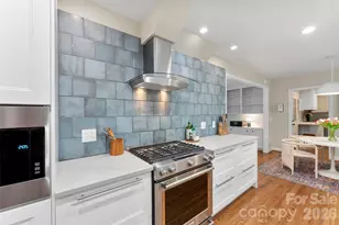 6613 Rocky Falls Rd, Charlotte, NC 28211 - Photo 13