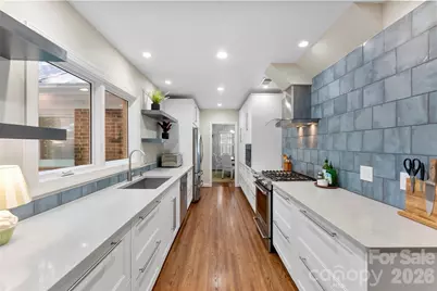 6613 Rocky Falls Road, Charlotte, NC 28211 - Photo 15