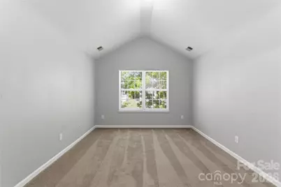 7723 Abigail Glen Drive, Charlotte, NC 28212 - Photo 11