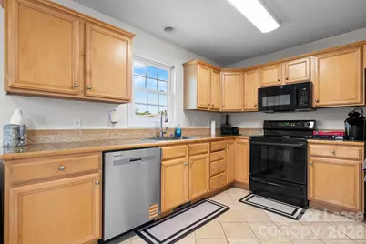 2633 Broodmare Drive, Maiden, NC 28650 - Photo 5