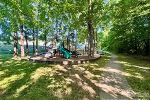 6342 Ziegler Ln, Charlotte, NC 28269 - Photo 11