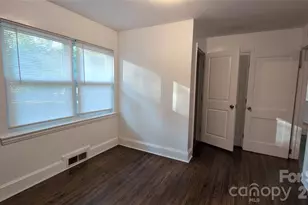 1662 Browns Ave, Charlotte, NC 28208 - Photo 17