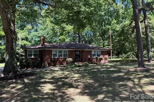 1662 Browns Ave, Charlotte, NC 28208 - Photo 1
