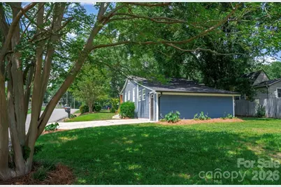 1215 W 4th Avenue, Gastonia, NC 28052 - Photo 17