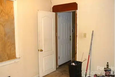 407 N Pear Street, Gastonia, NC 28054 - Photo 27