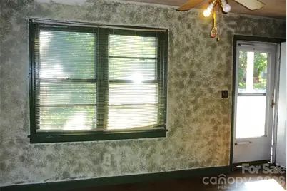 407 N Pear Street, Gastonia, NC 28054 - Photo 17