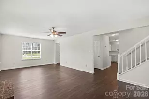 12127 Landing Green Dr, Charlotte, NC 28277 - Photo 3
