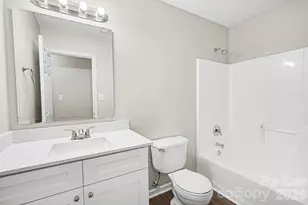 9828 Aventide Ln, Charlotte, NC 28215 - Photo 21