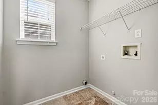 7824 Belchester Cir, Charlotte, NC 28215 - Photo 9