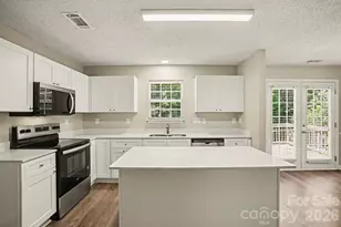 12505 Britton Wood Pl, Charlotte, NC 28278 - Photo 7