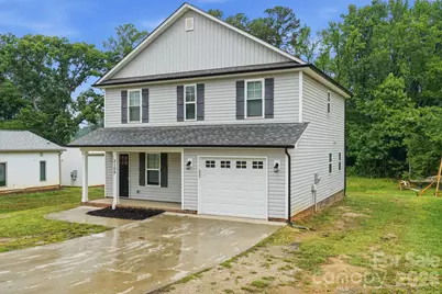 3109 Cochrane Drive, Charlotte, NC 28269 - Photo 3