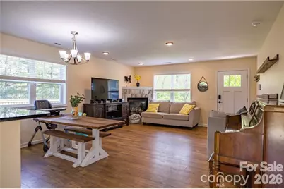 101 Towne Place, Clyde, NC 28721 - Photo 5