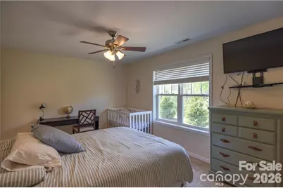 101 Towne Place, Clyde, NC 28721 - Photo 11