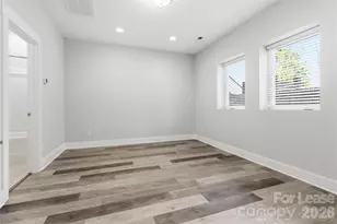 371 S Bruns Ave, Charlotte, NC 28208 - Photo 25